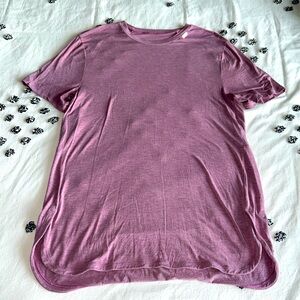 Lululemon T-Shirt
